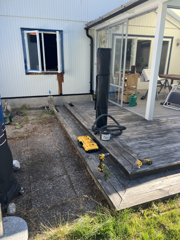 Altanrenovering i Träkvista på Ekerö