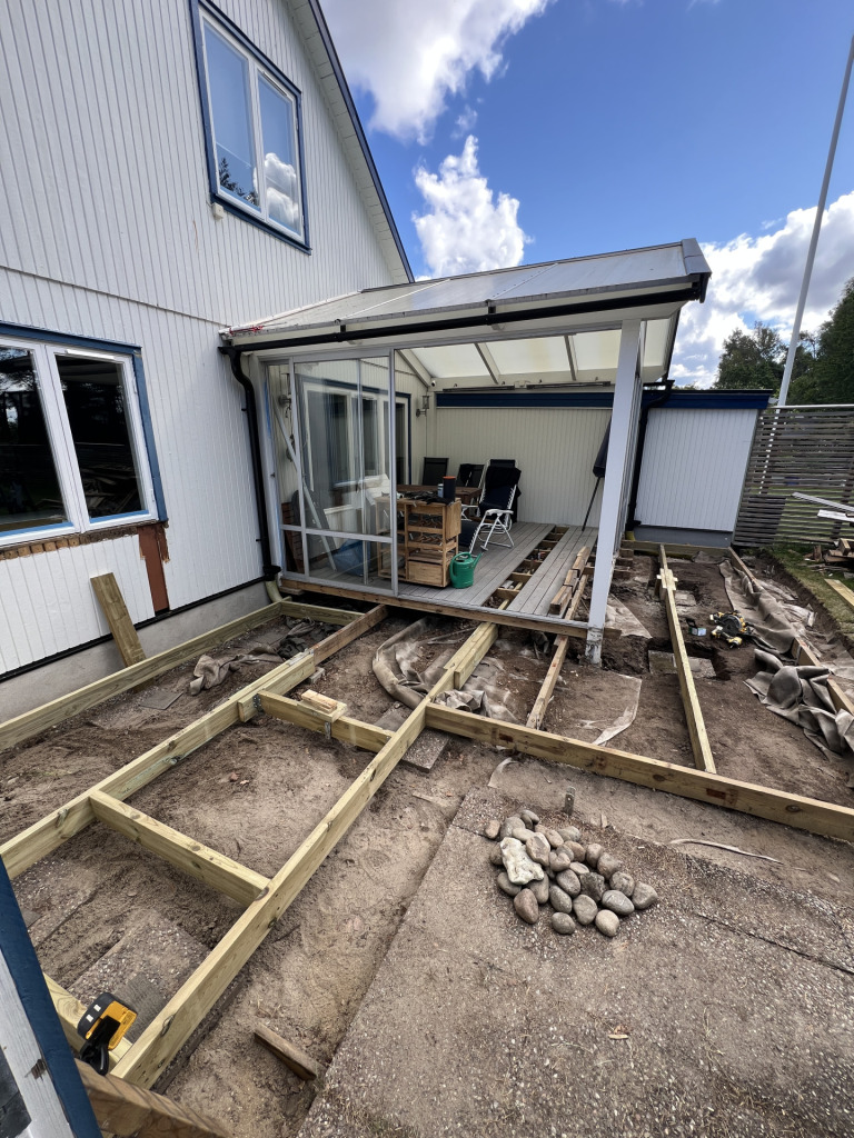 Altanrenovering i Träkvista på Ekerö
