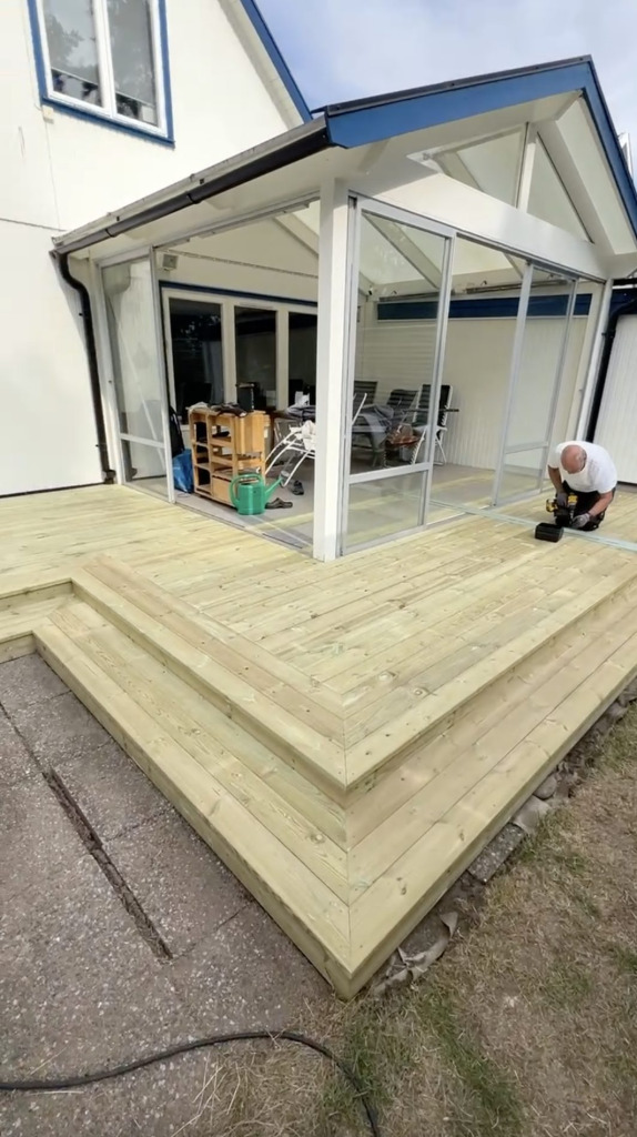 Altanrenovering i Träkvista på Ekerö