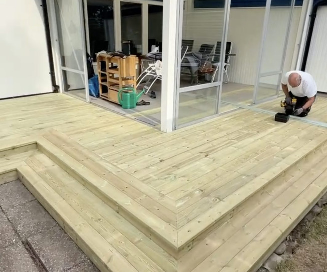 Altanrenovering i Träkvista på Ekerö