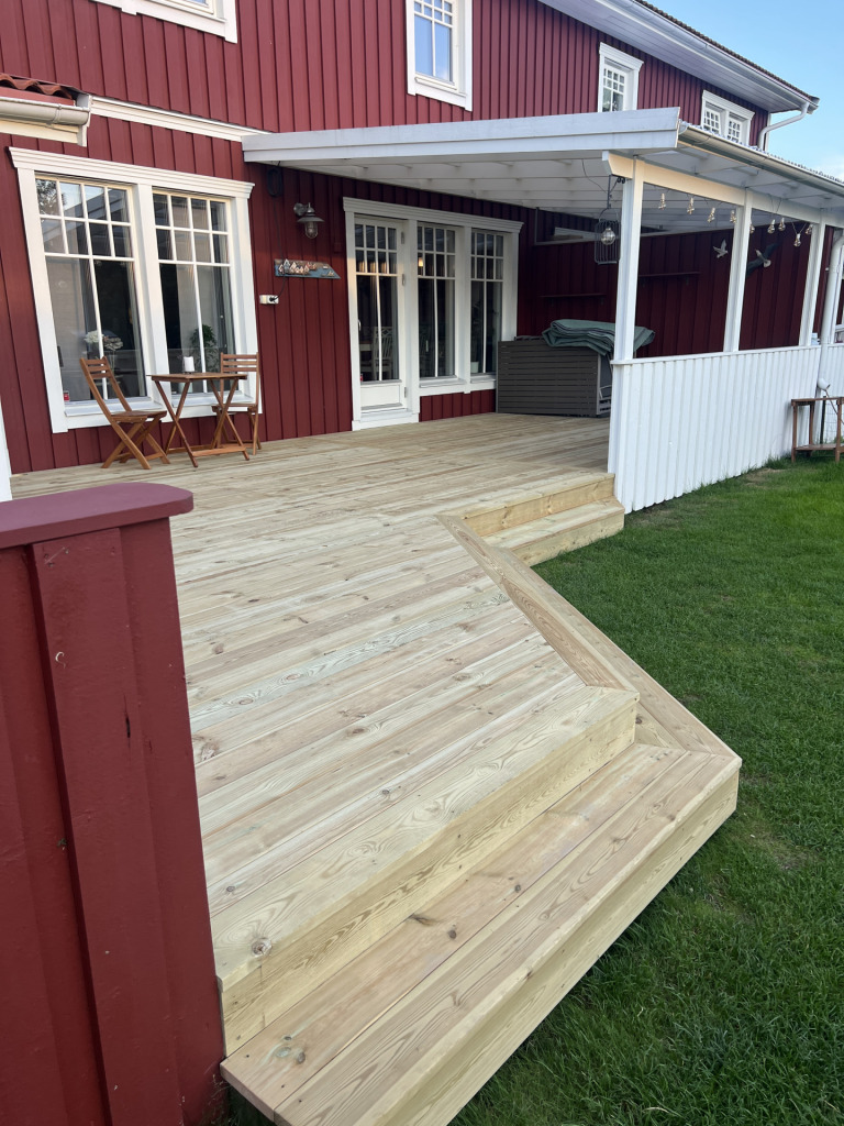 Altanrenovering i Träkvista på Ekerö